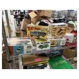 LOT OF VINTAGE PUT TOGETHER MODELS