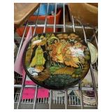 VINTAGE RUSSIAN LACQUER BOX
