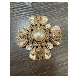 LARGE VINTAGE BROOCH / PIN