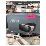 SAMSUNG GEAR VR VIRTUAL REALITY GOGGLES