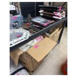 LOT OF BLANKETS / FABRIC CLOTHES