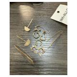 LOT OF EARRINGS LOT OF EARRINGS