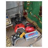 MIXED LOT CONTROLLERS / HEARING PROTECTION MORE MIXED LOT CONTROLLERS / HEARING PROTECTION MORE