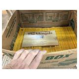 BOX OF NATIONAL GEOGRAPHIC MAGAZINES BOX OF NATIONAL GEOGRAPHIC MAGAZINES