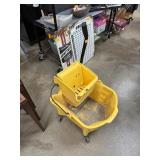 MOP BUCKET MOP BUCKET