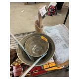 LOT OF BAMBOO BOWLS UTENSILS CUTTING BOARD TRAY LOT OF BAMBOO BOWLS UTENSILS CUTTING BOARD TRAY