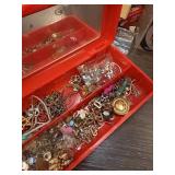 BIN OF MIXED JEWELRY BIN OF MIXED JEWELRY