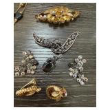 LOT OF BROOCHES /PINS EARRINGS LOT OF BROOCHES /PINS EARRINGS