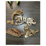 4PC BROOCH LOT 4PC BROOCH LOT