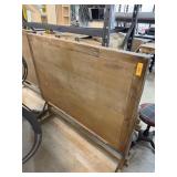 NICE ADJUSTABLE ARTISTS DRAFTING DESK