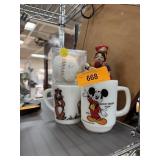 VINTAGE CHARACTER MUGS / BASEBALL ETC