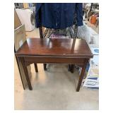 VINTAGE FLIP TOP EXPANDING TABLE