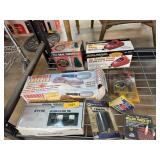LARGE LOT OF MIXED TOOLS / ACCESSORIES LARGE LOT OF MIXED TOOLS / ACCESSORIES