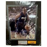 AUTOGRAPHED PHOTO W COA ANTOINE WALKER AUTOGRAPHED PHOTO W COA ANTOINE WALKER