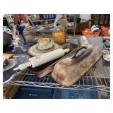 VINTAGE LIDDED LOAF PAN & HARKER ROLLING PIN NOTE VINTAGE LIDDED LOAF PAN & HARKER ROLLING PIN NOTE