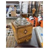 VINTAGE GESHMIEDETES COFFEE GRINDER VINTAGE GESHMIEDETES COFFEE GRINDER