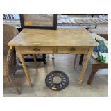 ANTIQUE TABLE W 2 DRAWERS ANTIQUE TABLE W 2 DRAWERS