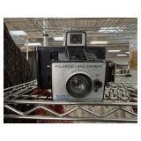 VINTAGE POLAROID LAND CAMERA VINTAGE POLAROID LAND CAMERA