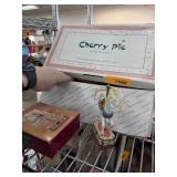 PORCELAIN CHERRY PIE DOLL / CAROUSELS PORCELAIN CHERRY PIE DOLL / CAROUSELS