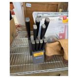 TOMADACHI KNIFE BLOCK SET TOMADACHI KNIFE BLOCK SET