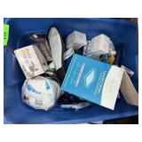 LARGE BIN OF MISC CAT TOYS / PRODUCTS MOST NEW LARGE BIN OF MISC CAT TOYS / PRODUCTS MOST NEW
