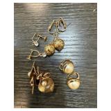 LOT OF EARRINGS LOT OF EARRINGS