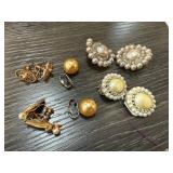 LOT OF EARRINGS LOT OF EARRINGS