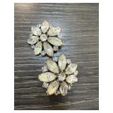VINTAGE WEISS EARRINGS