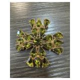 LARGE VINTAGE CELEBRITY BROOCH / PIN