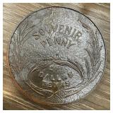 LARGE VTG DALLAS SOUVENIR PENNY PAPERWIGHT