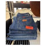 5PC WRANGLERS AND OR LEVI
