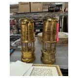 2PC HOCKLEY LAMP & LIMELIGHT BRASS LAMPS