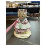 BESWICK FIGURINE THE OLD WOMAN WHO LIVED IN A ....