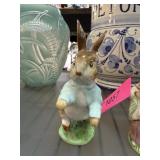 BESWICK FIGURINE PETER RABBIT
