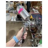 GRAVITY FEED PAINT SPRAYER