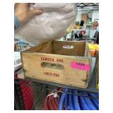 VTG WOOD JOLLY POP HANDLED CRATE