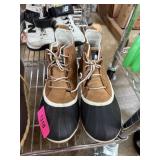 NICE SOREL BOOTS SZ 9