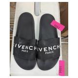 GIVENCHY DESIGNER SANDALS SIZE 41