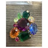 VINTAGE BROOCH / PIN