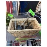 LOT OF MISC OILER/ LARGE HEAVY KEY MORE LOT OF MISC OILER/ LARGE HEAVY KEY MORE
