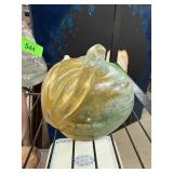 LARGE HANDMADE ART GLASS GOLDEN APPLE LARGE HANDMADE ART GLASS GOLDEN APPLE