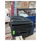 LOT OF SUITCASES LOT OF SUITCASES
