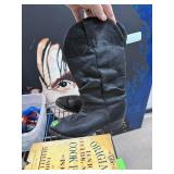 COWBOY BOOTS size 7.5 COWBOY BOOTS size 7.5