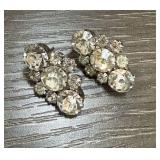 VINTAGE RHINESTONE EARRINGS & BRACELET VINTAGE RHINESTONE EARRINGS & BRACELET