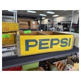 VINTAGE PEPSI WOOD BOTTLE CRATE VINTAGE PEPSI WOOD BOTTLE CRATE
