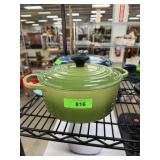 LE CREUSET CAST IRON DUTCH OVEN 4.5 QT LE CREUSET CAST IRON DUTCH OVEN 4.5 QT