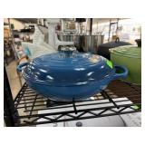 LE CREUSET CAST IRON PAN W LID LE CREUSET CAST IRON PAN W LID