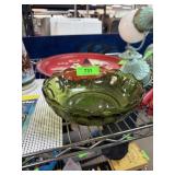 VTG BARTLETT COLLINS MANHATTAN GREEN GLASS BOWL VTG BARTLETT COLLINS MANHATTAN GREEN GLASS BOWL