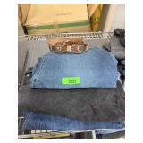 3PC JEANS LOT LARGER SIZES & WESTERN BELT 3PC JEANS LOT LARGER SIZES & WESTERN BELT