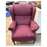 VINTAGE WINGBACK RECLINER VINTAGE WINGBACK RECLINER